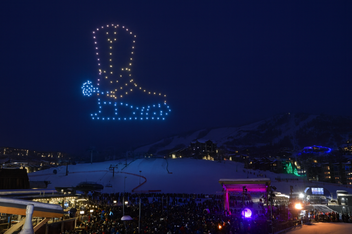 Holiday Drone Show & Skate Party & Night Skiing Event